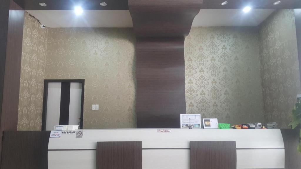 Nasional Hotel Gunungsitoli Zewnętrze zdjęcie