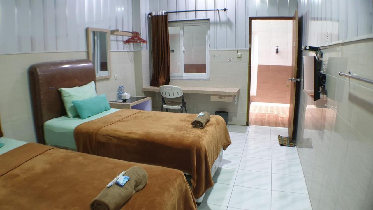 Nasional Hotel Gunungsitoli Zewnętrze zdjęcie